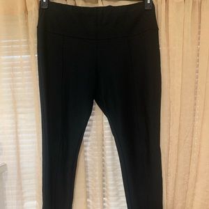 Black Slip on ankle length pants. Size XL
